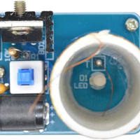 كت تسلا كويل صغير مع ضوء لتعليم ضاهرة المحولة الكهربائية الرنينية image