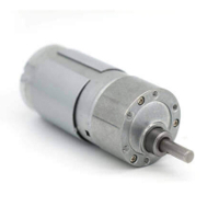 محرك ديسي كبير ذو عزم عالي يعمل على فولتية 12 فولت ويحتوي على علبة تروس بسرع مختلفة image